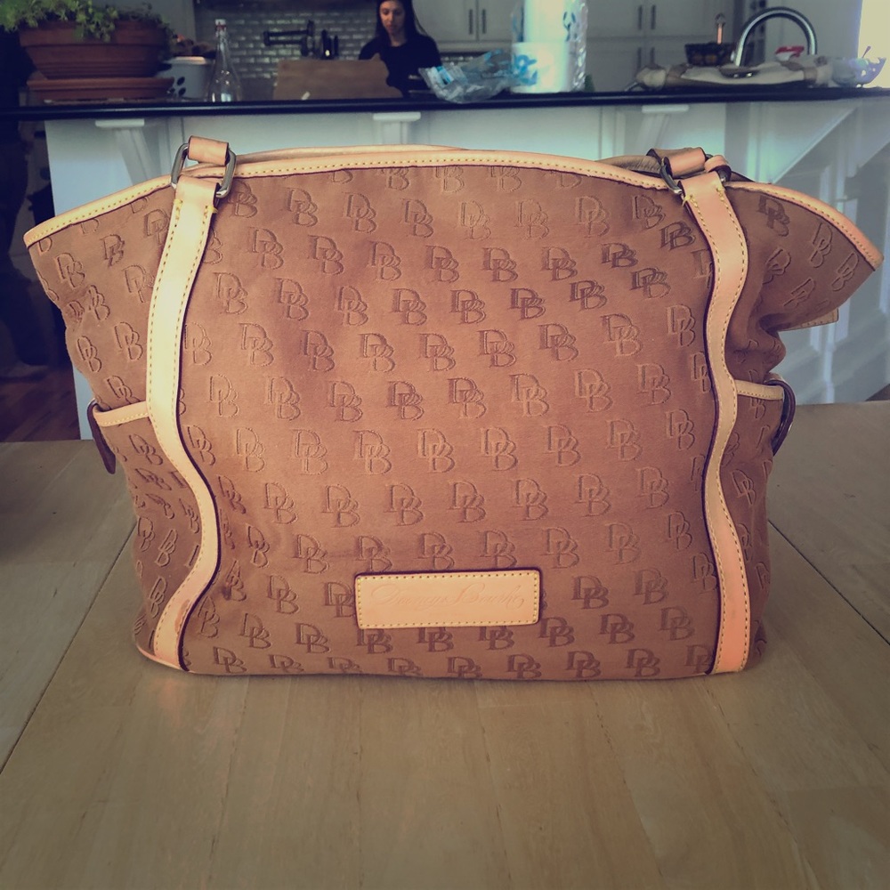 Dooney & Bourke Purse